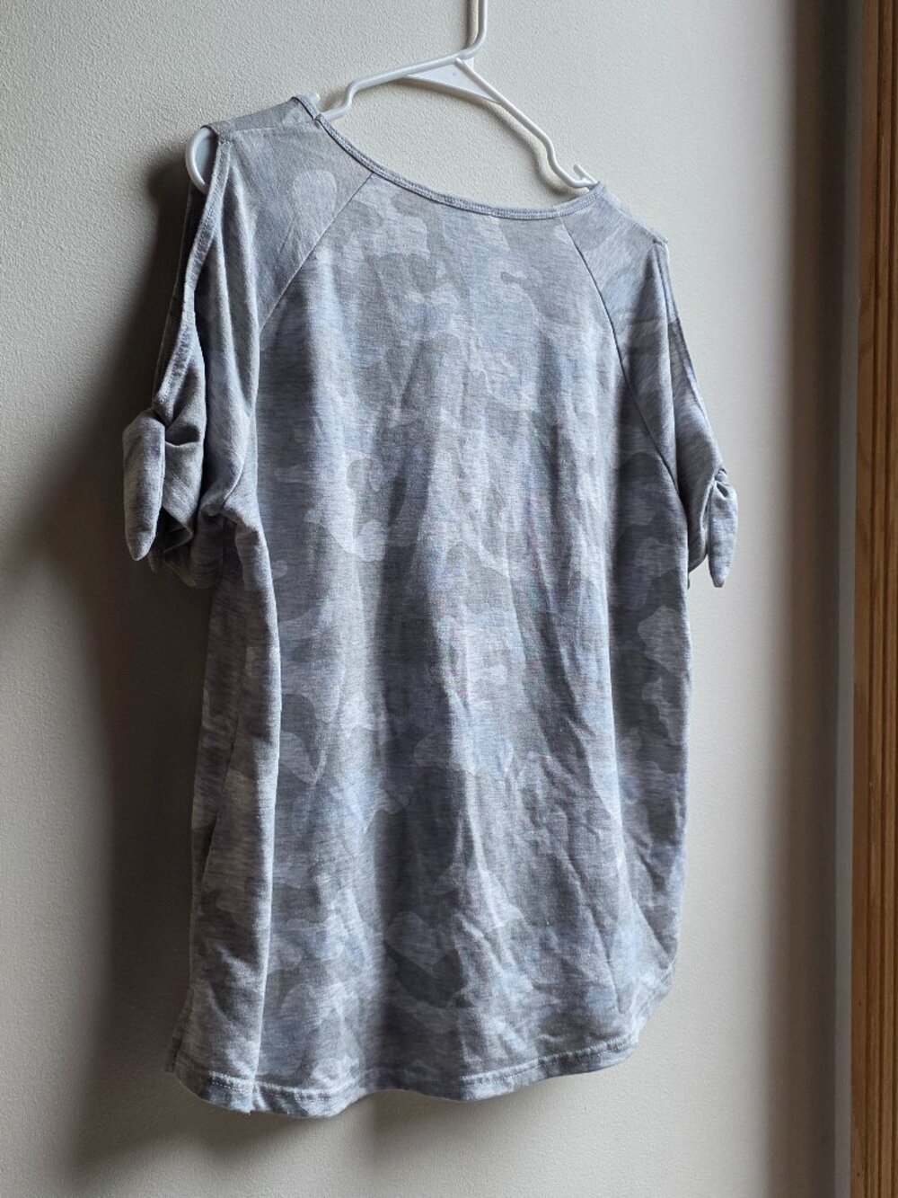 Jane and Delancey Gray Camo Short Sleeve Jersey Size XL - Picture 12 of 15